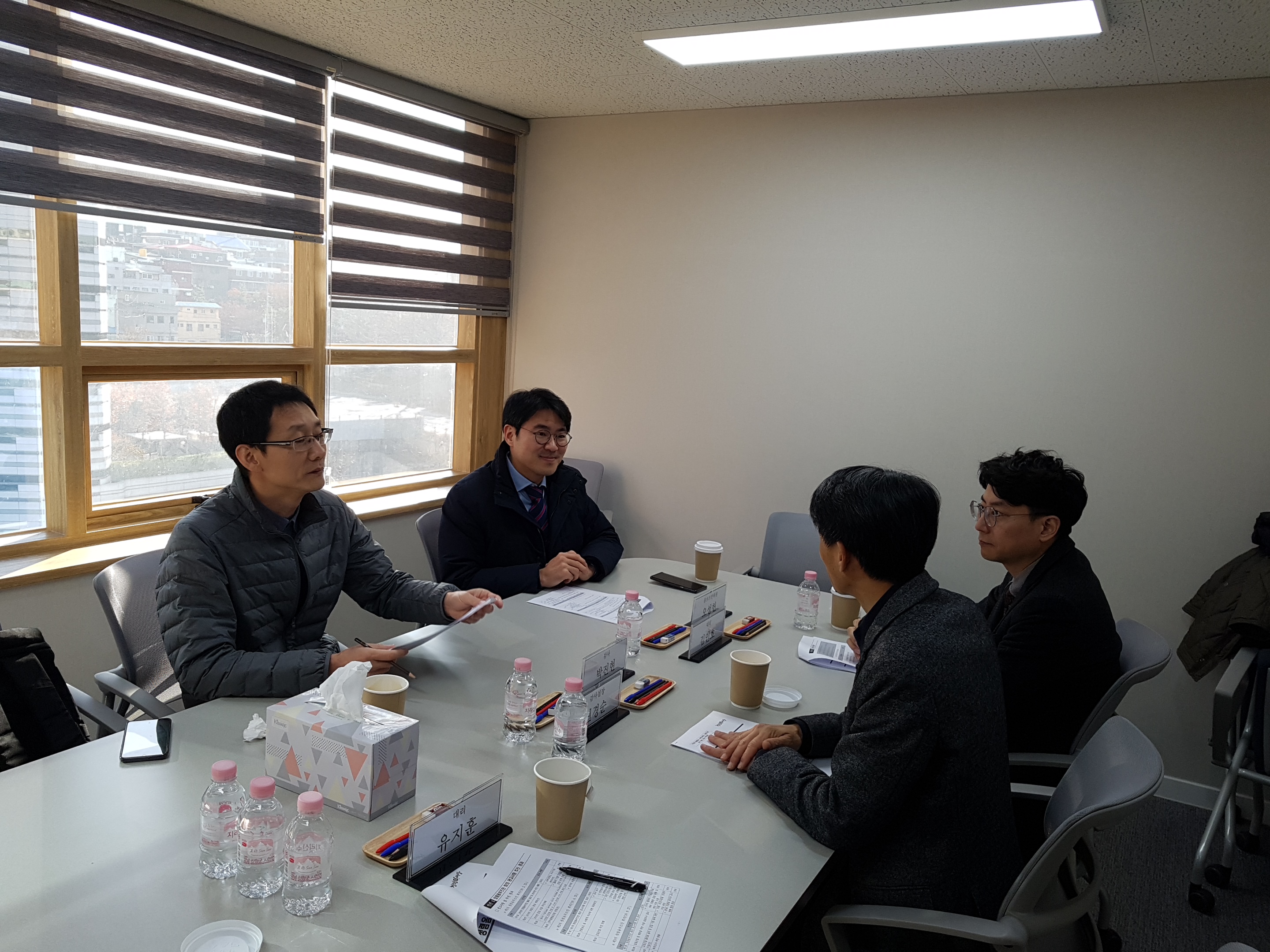 한국우편사업진흥원 업무전반 및 반부패 청렴활동에 대하여 객관적 시각에서 모니터링 및 자문을 통하여 신뢰받고 투명한 진흥원 구현을 위해 2019년 제4차 청렴옴부즈만 회의사진