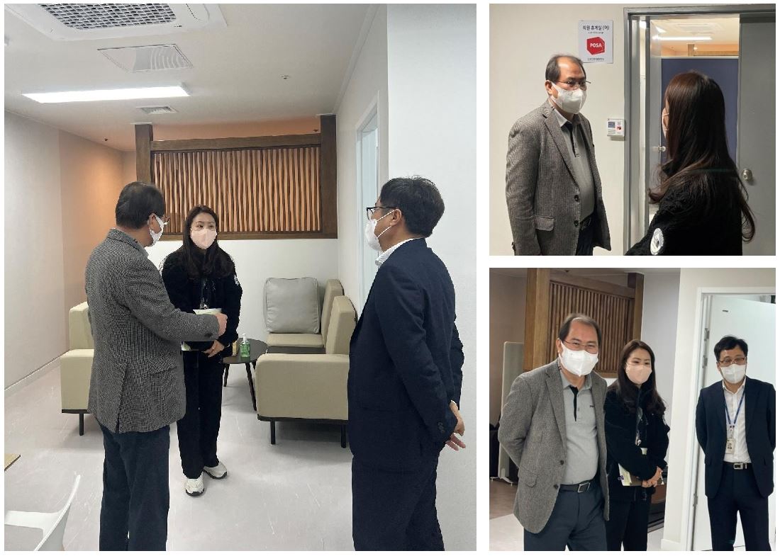 휴게공간을 방문 중인 민재석 원장님의 모습