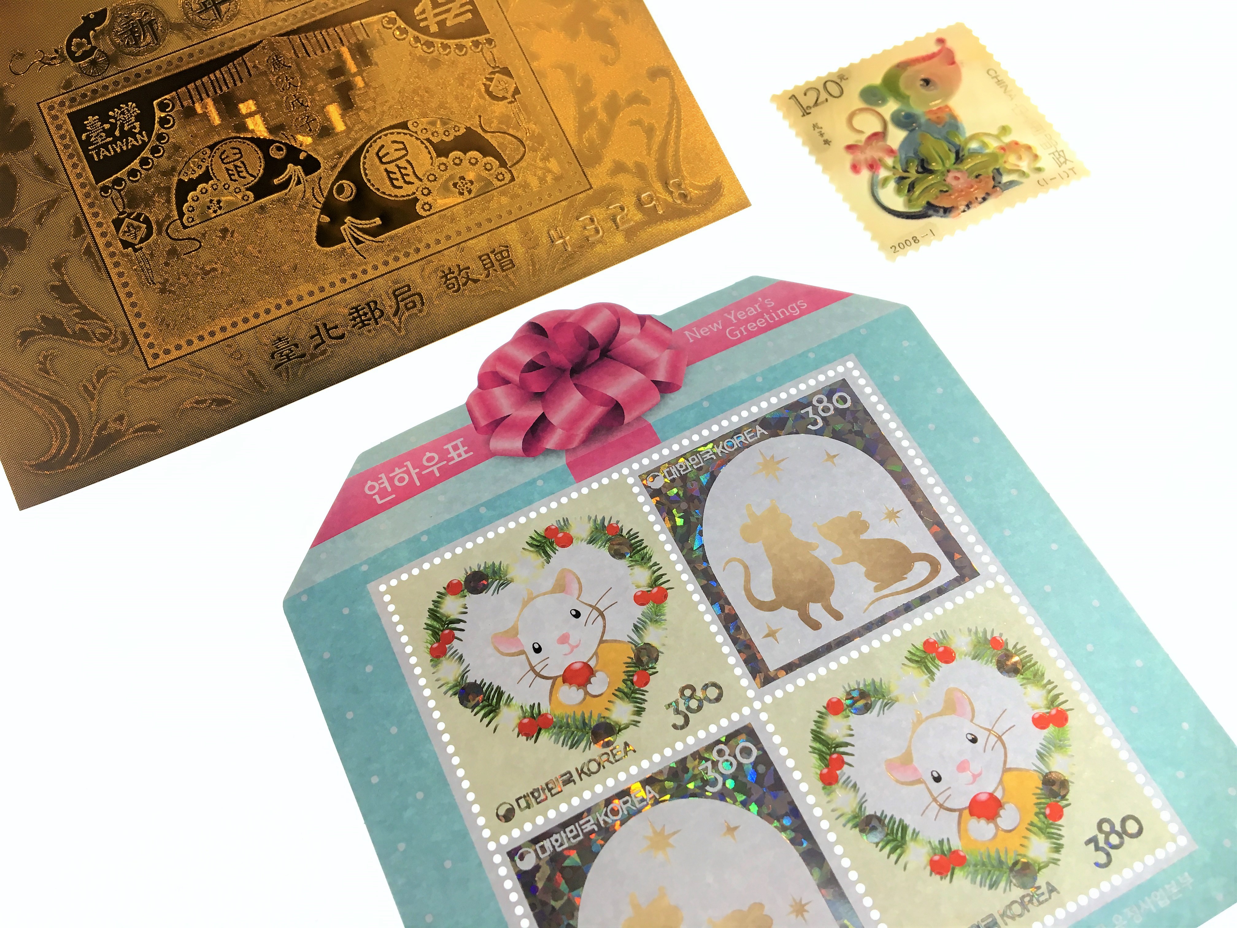 1959년부터 발행되었던 우리나라의 쥐 연하우표와 금박, 자개 등 특이한 재질로 만들어진 우표,쥐를 모티브로 발행된 애니메이션 우표와 더불어 미키마우스 기념화폐, 오스트레일리아 2020년 기념주화 등을 전시사진2